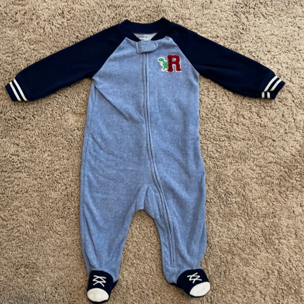 Carter’s Baby Boy Pajamas (6 months)